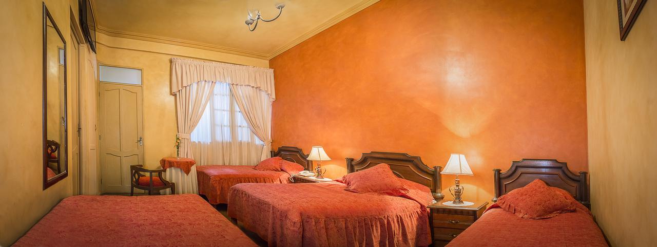 קוצ'במבה Hotel Monserrat מראה חיצוני תמונה