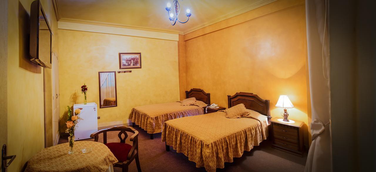 קוצ'במבה Hotel Monserrat מראה חיצוני תמונה